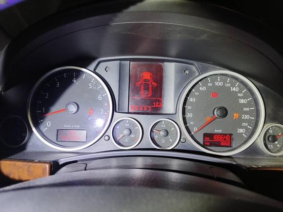 [西安·陕A] 二手大众途锐2007款 3.6L 标配型