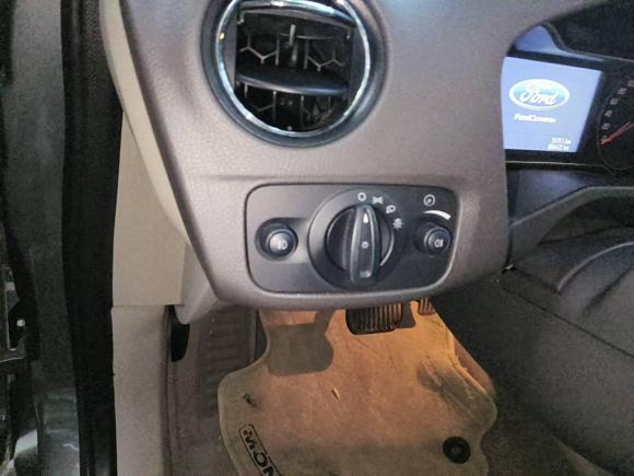 [成都·川A] 二手福特蒙迪欧-致胜2011款 2.0L GTDi240至尊型