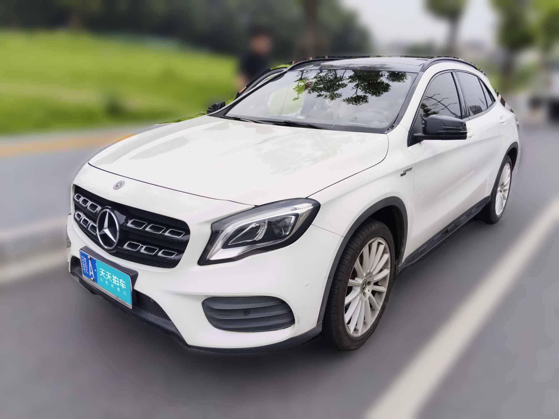 [南昌·赣A] 奔驰奔驰GLA2018款 GLA 200 极地限量版