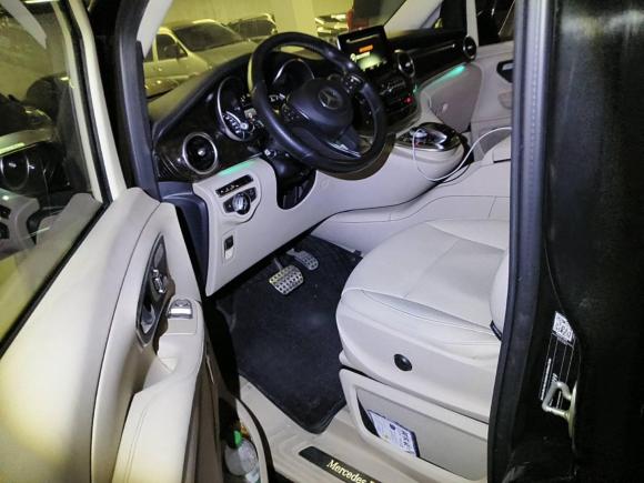 [上海·沪B] 二手奔驰奔驰V级2016款 V 260 L 尊贵加长版