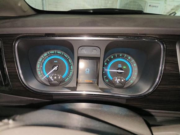 [南昌·赣A] 二手别克别克GL82011款 3.0L GT豪华商务豪雅版