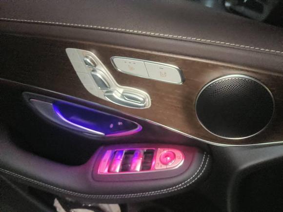 [上海·沪B] 二手奔驰奔驰GLC2022款 GLC 300 L 4MATIC 动感型臻藏版