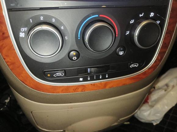 [深圳·粤M] 二手别克别克GL82011款 2.4L LT行政版