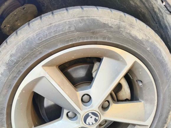 [成都·川A] 二手斯柯达明锐2015款 1.6L 自动逸杰版