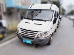 [长沙·湘A] 依维柯依维柯褒迪2017款 2.5T经典A32客车中顶6-7座47Z5