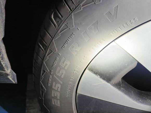 [广州·粤A] 二手奔驰威霆2021款 2.0T 商务版 7座