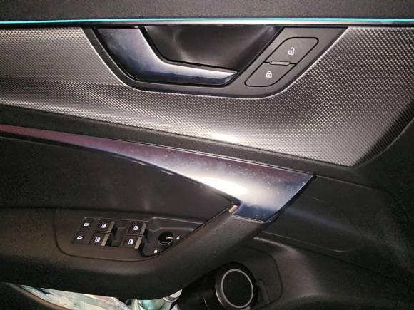 [上海·沪M] 二手奥迪奥迪A6L2020款 45 TFSI quattro 臻选动感型