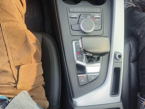 [西安·陕U] 二手奥迪奥迪A52017款 Sportback 40 TFSI 时尚型