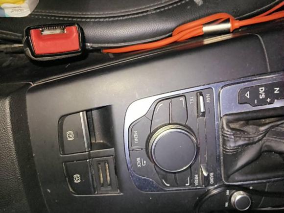 [常州·苏D] 二手奥迪奥迪A32016款 Limousine 35 TFSI 风尚型