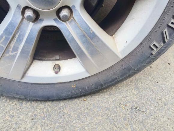 [武汉·鄂A] 二手Jeep自由客2011款 2.4 经典升级版