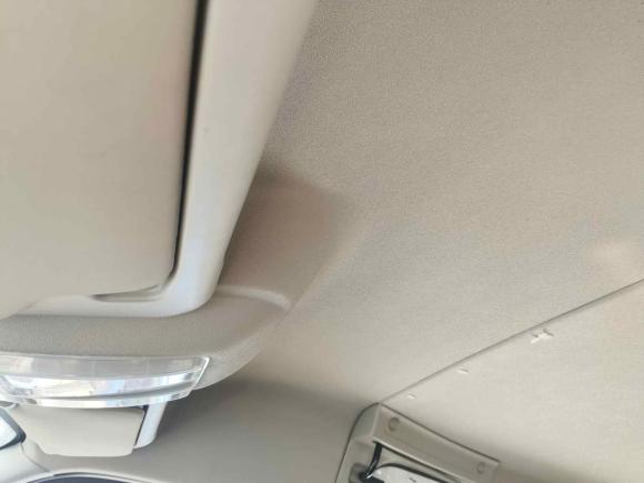 [杭州·浙F] 二手上汽大通MAXUS新途V802019款 2.5T经典款6挡手动傲运通长轴中顶7座