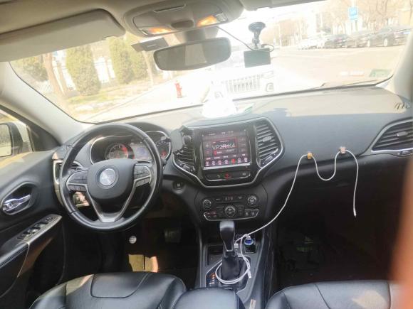 [青岛·鲁U] 二手Jeep自由光2019款 2.0L 两驱优享版 国VI