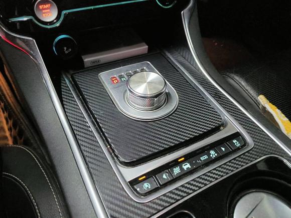 [武汉·鄂A] 二手捷豹捷豹XE2015款 2.0T 200PS R-Sport