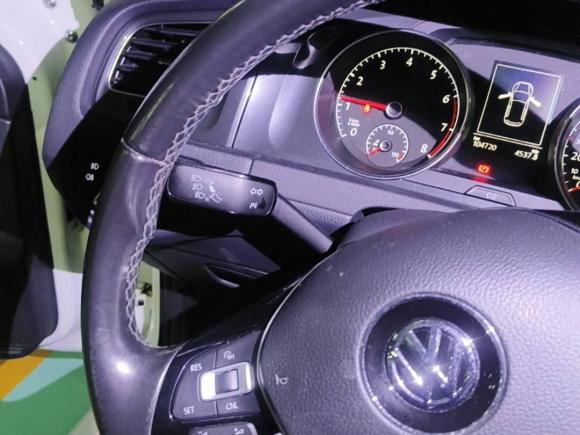 [杭州·浙A] 二手大众高尔夫2017款 230TSI 自动豪华百万辆纪念版