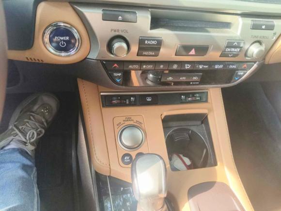 [苏州·苏E] 二手雷克萨斯雷克萨斯ES2015款 300h 豪华版