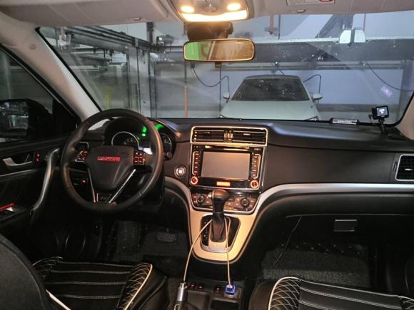 [西安·陕A] 二手哈弗哈弗H62015款 运动版 1.5T 自动两驱豪华型