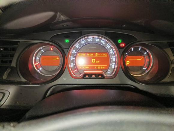 [成都·川A] 二手雪铁龙雪铁龙C52013款 2.0L 自动尊享型