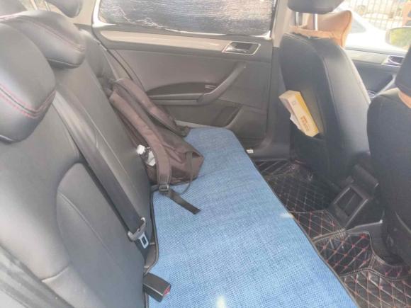 [广州·粤A] 二手大众桑塔纳2017款 浩纳 1.4L 手动风尚版