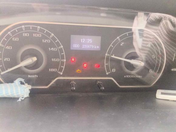 [苏州·苏U] 二手上汽大通MAXUS新途V802019款 2.5T经典款6挡手动傲运通短轴中顶5/6座