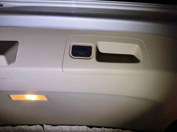 [上海·京N] 二手别克别克GL82023款 ES陆尊 豪华型