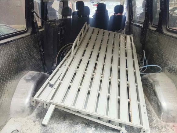 [上海·沪A] 二手大通新途V802019款 2.5T经典款AMT傲运通长轴中顶7座