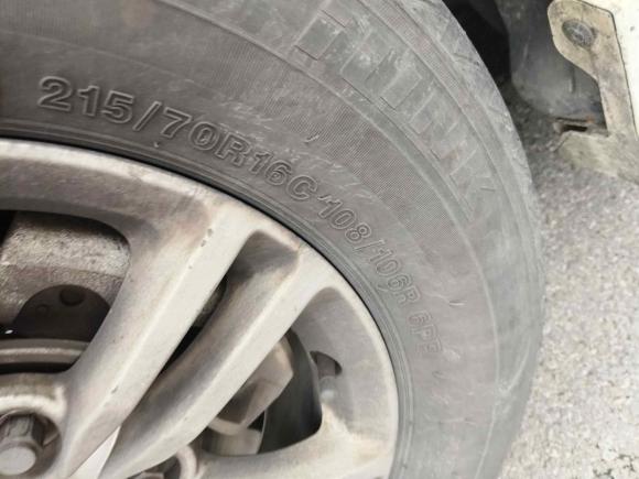 [南京·苏A] 二手大通大通G102018款 PLUS 2.0T 自动精英版