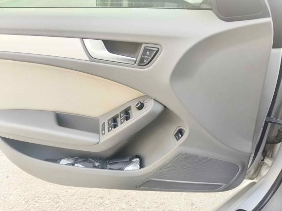 [青岛·鲁U] 二手奥迪奥迪A4L2012款 2.0 TFSI 自动标准型
