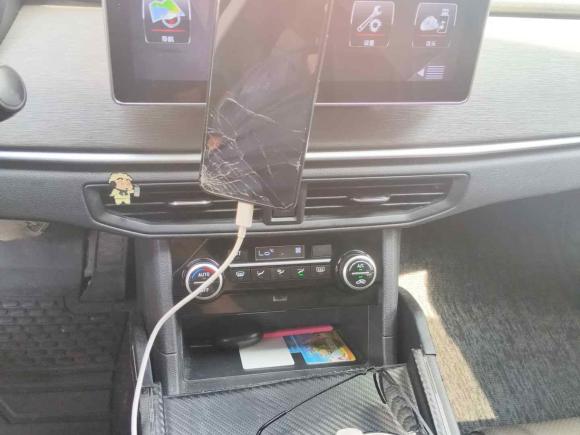 [武汉·鄂A] 二手威马汽车威马E.52021款 500 即客行