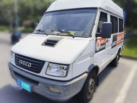 [苏州·苏E] 二手依维柯依维柯得意2017款 2.5T A35客车5-7座47Z5