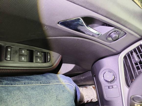 [杭州·浙E] 二手雪佛兰科鲁泽2022款 轻混 RS 330T 自动畅快版