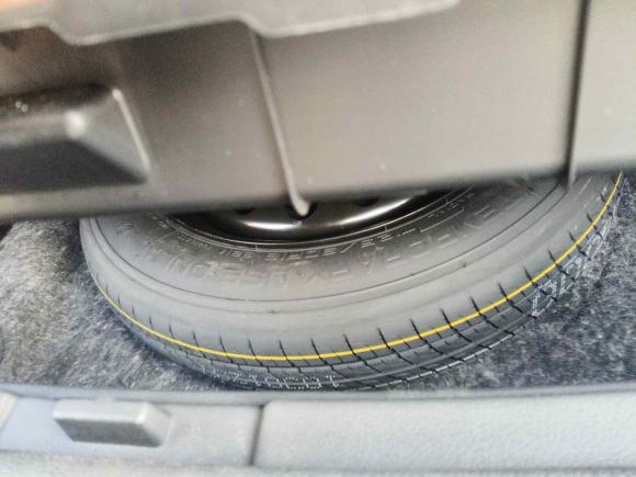 [南京·苏A] 二手名爵名爵HS2018款 30T 自动两驱Trophy荷尔蒙燃情版 国V