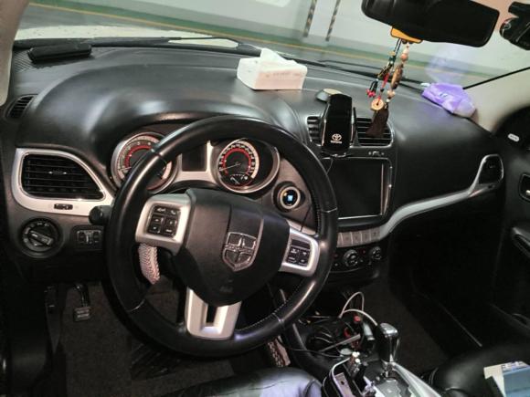 [南通·苏F] 二手道奇酷威2013款 2.4L 两驱尊尚版