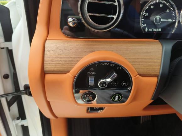 [广州·粤A] 二手劳斯莱斯古思特2021款 6.7T 标准轴距版