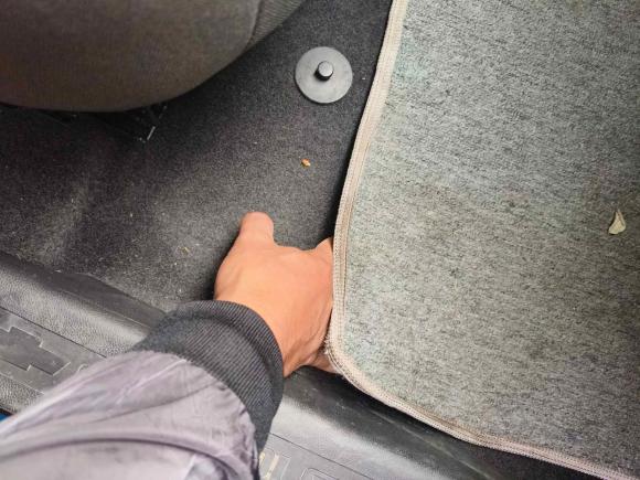 [西安·陕A] 二手雪佛兰乐风RV2016款 1.5L 自动趣行版