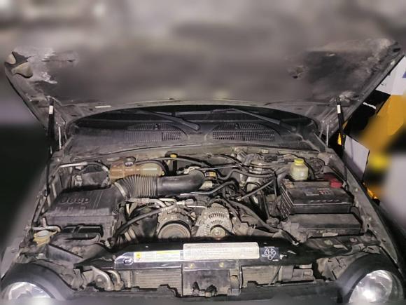 [成都·川G] 二手Jeep自由人2004款 3.7L