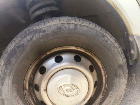 [杭州·浙F] 二手上汽大通MAXUS新途V802019款 2.5T经典款6挡手动傲运通长轴中顶7座