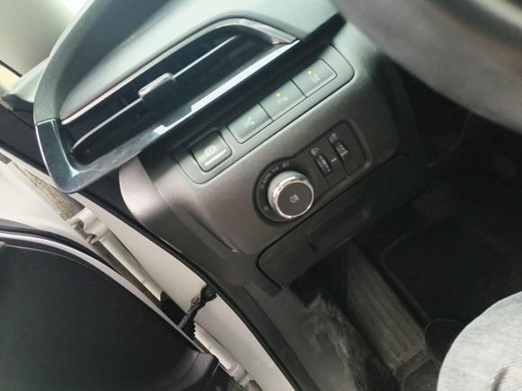 [上海·苏U] 二手别克别克GL62021款 323T 轻混动互联尊贵型