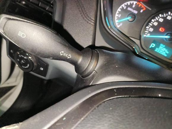 [深圳·粤X] 二手福特福睿斯2015款 1.5L 自动时尚型