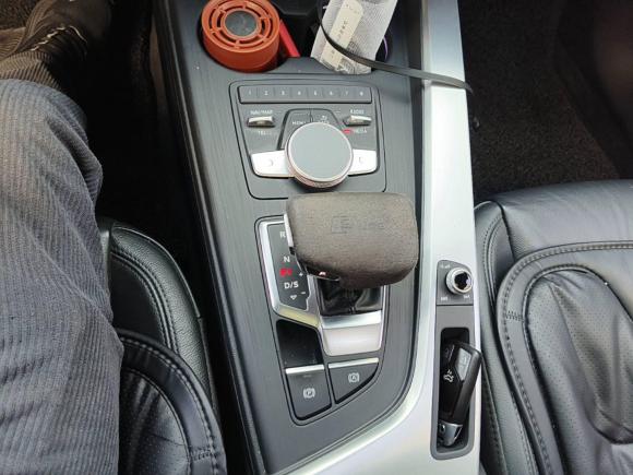 [上海·沪A] 二手奥迪奥迪A4L2019款 40 TFSI 时尚型 国VI