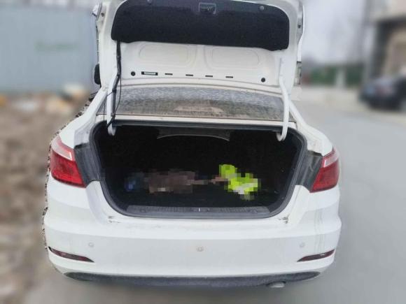 [济南·鲁P] 二手长安逸动2016款 1.6L 手动风尚型