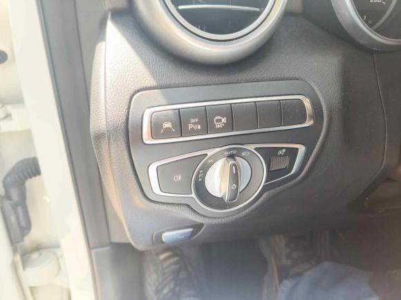 [上海·沪A] 二手奔驰奔驰GLC2018款 改款 GLC 260 4MATIC 豪华型