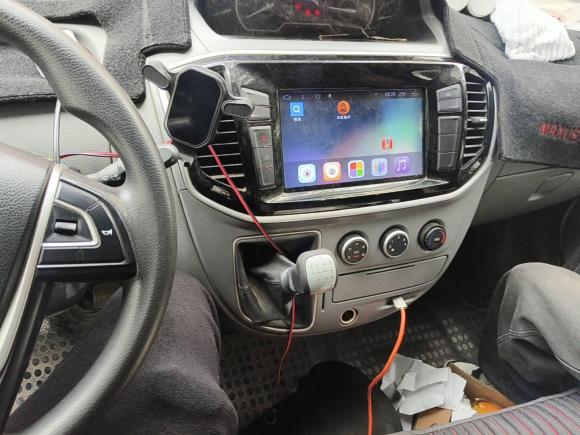 [嘉兴·浙F] 二手上汽大通MAXUS新途V802021款 2.0T 手动经典城配王短轴中顶3座