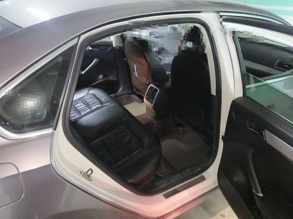 [武汉·鄂A] 二手大众帕萨特2011款 1.8TSI 自动尊荣版