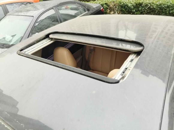 [无锡·苏B] 二手标致标致4082014款 1.8L 自动豪华版