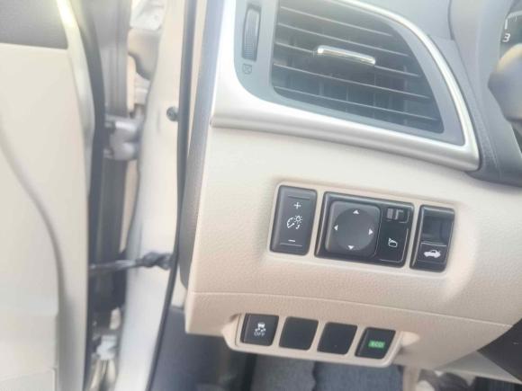 [深圳·粤L] 二手日产轩逸2018款 1.6XV CVT尊享版