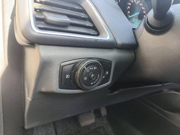 [常州·苏D] 二手福特福睿斯2015款 1.5L 自动时尚型