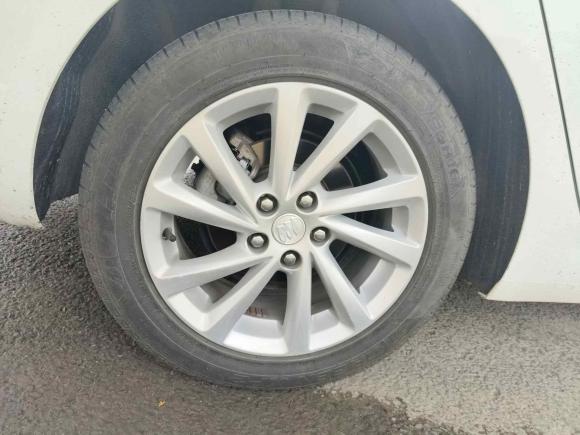 [成都·川A] 二手别克威朗2018款 三厢 15S 自动进取型