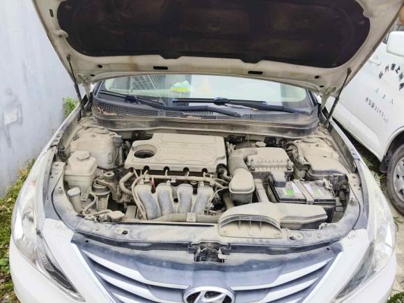 [上海·赣A] 二手现代索纳塔2013款 2.4L 自动领先版 国V