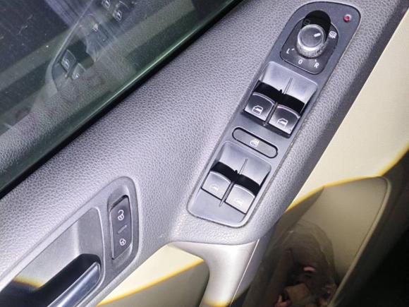 [武汉·鄂A] 二手大众途观2010款 1.8TSI 自动两驱菁英版