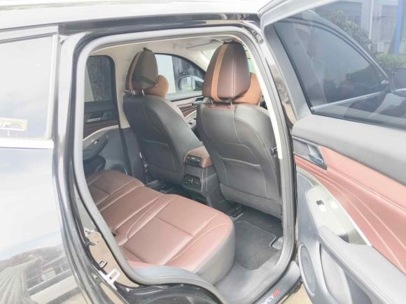 [广州·粤A] 二手魏牌魏牌 VV62021款 2.0T 两驱智享+